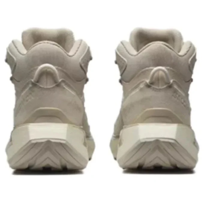 Odyssey ELMT Mid GORE-TEX “Vanilla Ice Almond”