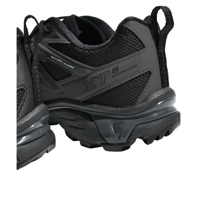 XT-6 Expanse “Triple Black”