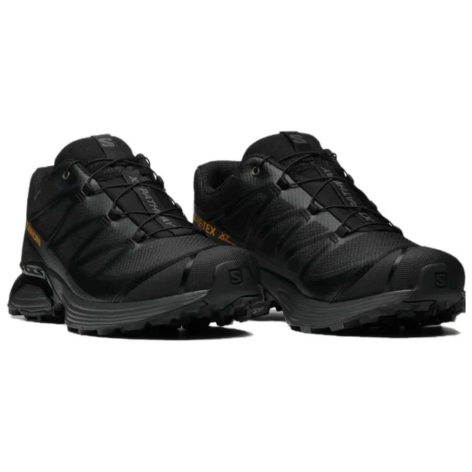 XT-Pathway Gore-Tex “Triple Black”