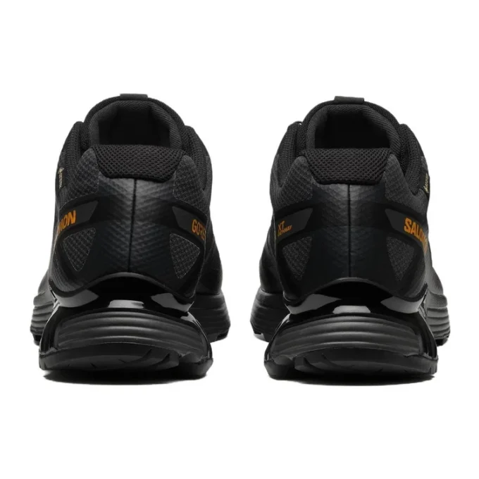 XT-Pathway Gore-Tex “Triple Black”